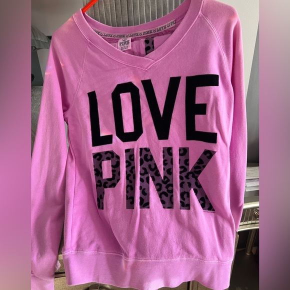 Lot of Victoria PINK jogging set Includes 2pants 2 tops 2sweatshirt/hoodie - Picture 3 of 3